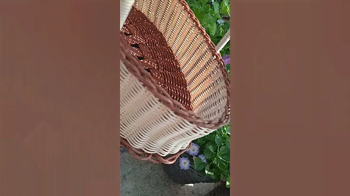корзина бескаркасная из искуственного ротанга